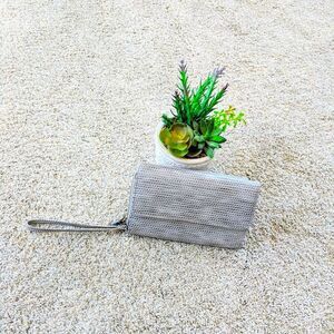 Clearance!! Gray NWT Mundi Wristlet Wallet